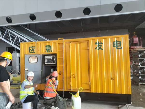 龙圩怎样判断空气滤清器是否需要更换？